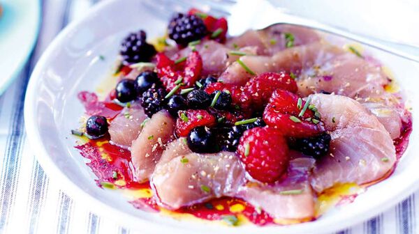 Recette Carpaccio de thon aux fruits rouges, vinaigrette citron