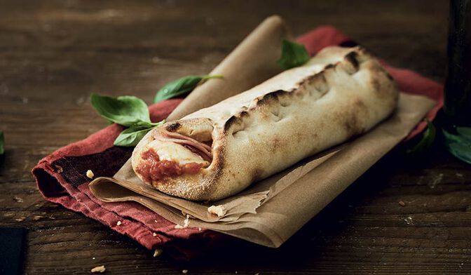 Pizza wrap à la mozzarella et au jambon cuit