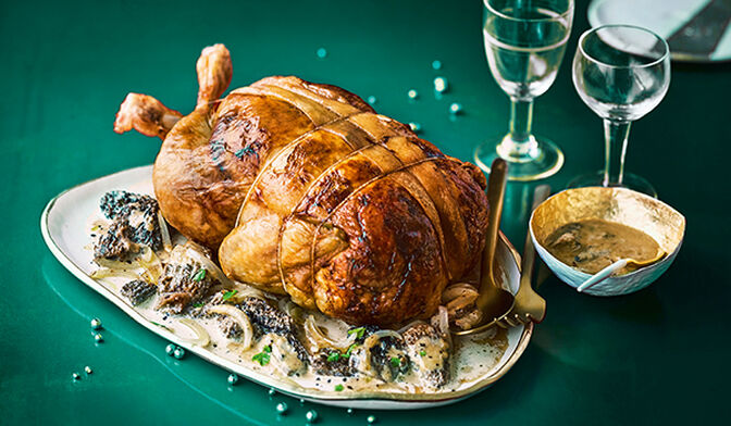 poularde farcie surgelee aux morilles et au vin jaune