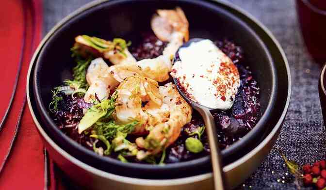 Riz noir, et piment d’Espelette langoustines poêlées
