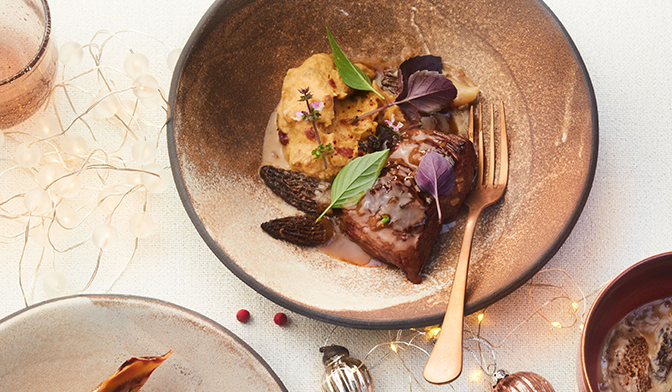 Pavé de cerf, jus à la cardamome