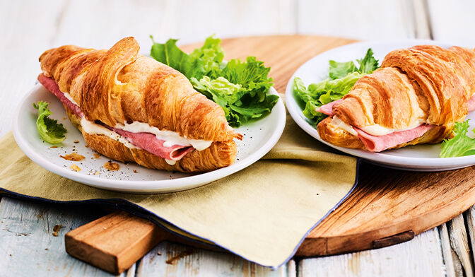 Croissants jambon fromage