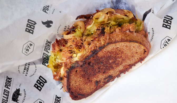 Sandwich façon welsh rarebit au pulled pork