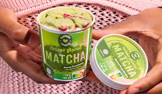 Crème glacée matcha sauce framboise — vue 3