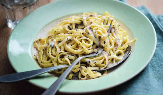 TAGLIATELLES AUX TRUFFES