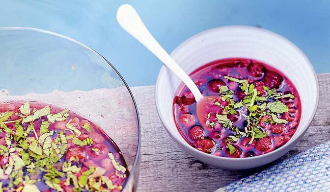 Soupe de fruits rouges au rosé