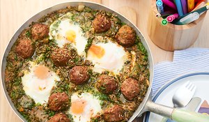 Chakchouka œufs, boulettes et épinards par Anne-Sophie Vidal