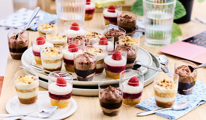 Assortiment de 36 mini-coupes patissières