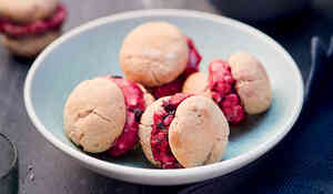 Sandwichs glacés banane-myrtille