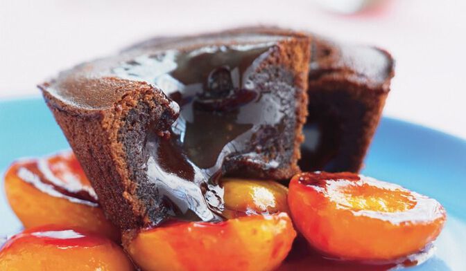 Moelleux au chocolat et abricots