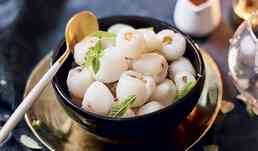 Litchis entiers d&eacute;noyaut&eacute;s