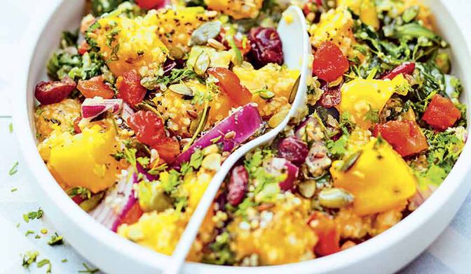 Salade de mangue au quinoa et graines