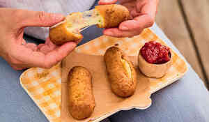 3 CORN DOGS 245G