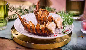 2 queues de homard canadien crues MSC