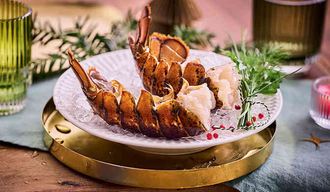 2 queues de homard canadien crues MSC