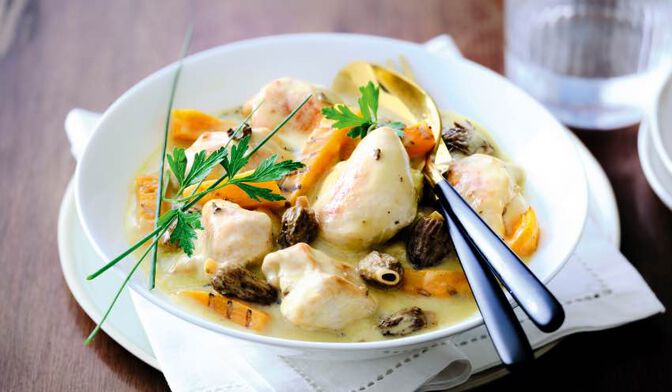 Pintade, sauce aux morilles et au Monbazillac