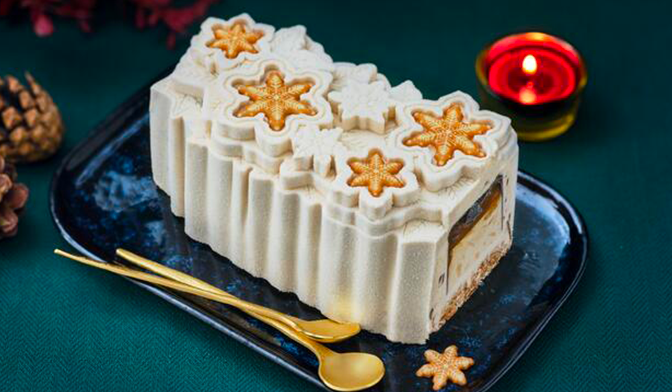 BUCHE GL NINA METAYER