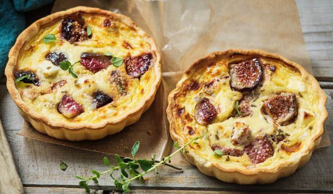 2 tartes figue, chèvre, romarin