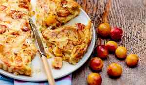 Tarte au reblochon et aux mirabelles