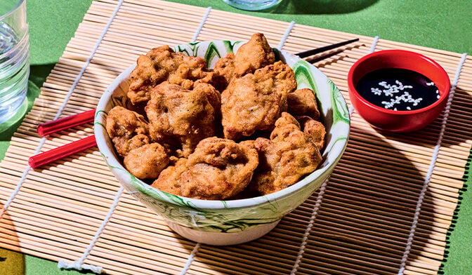 Bouchées poulet karaage marinées épices, gingembre — vue 3