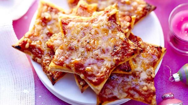 Recette Feuilleté étoile à la tomate et au fromage de ...