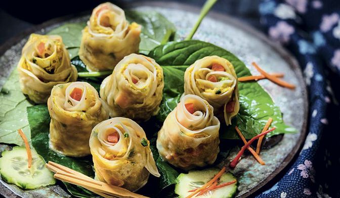 8 khanom jeeb au poulet et curry