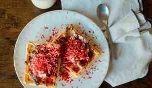 Gaufres aux fraises givrées