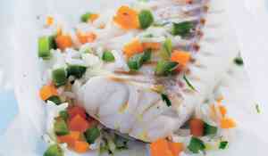 Papillote de cabillaud et riz aux petits légumes
