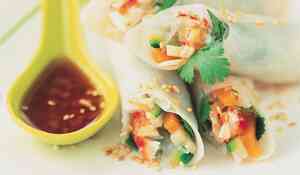 Rouleaux de printemps au crabe et aux légumes