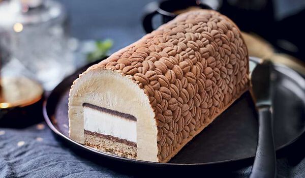 BÃ»che pÃ¢tissiÃ¨re cafÃ©-chantilly, 8 parts