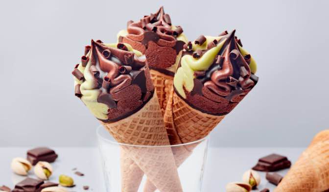 glace italienne chocolat pistache Stock Photo