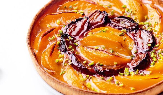 Tarte aux pêches et aux quetsches