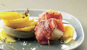 Saint-Jacques au lard sur artichaut