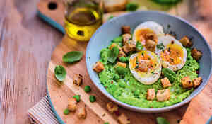 Oeuf mollet crème de petits pois