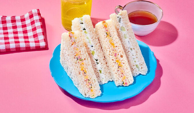 Tea time sandwich club, 4 sandwichs — vue 3