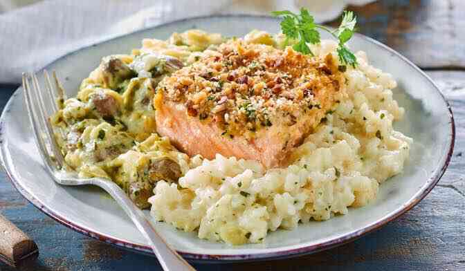 SAUMON EN CROUTE D'AMANDE