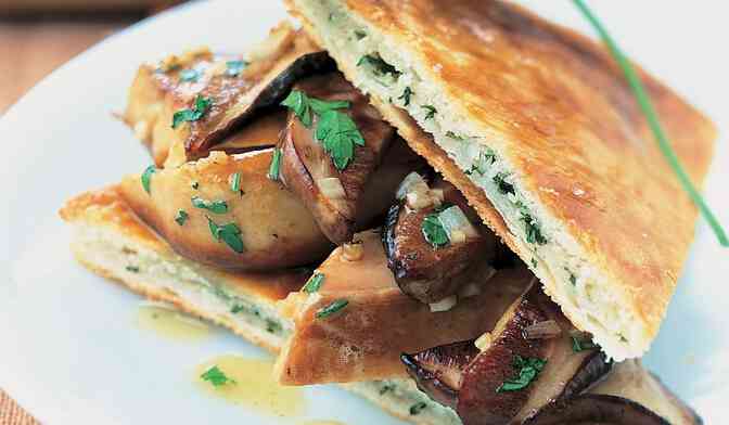 Foie gras et cèpes en croûte persillée