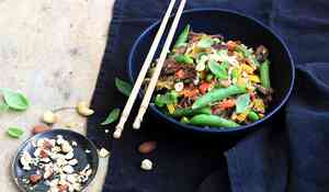 Wok de confit de canard à la citronnelle