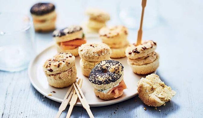 12 mini-bagels