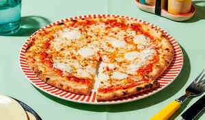 PIZZA 4 FORMAGGI ITALIA