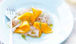 Carpaccio de mangue, crevettes, citron vert