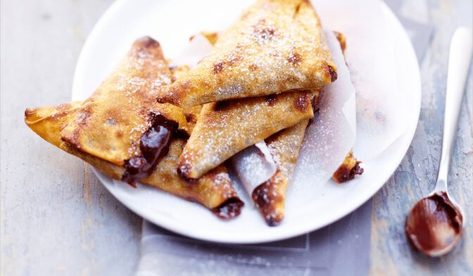 Samossas de crêpes banane-chocolat