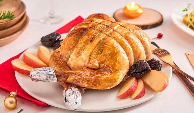 Pintade farcie, farce aux pommes caramélisées et aux pruneaux