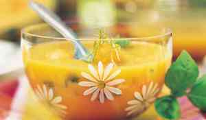 Soupe glacée de melon et mangue au citron vert