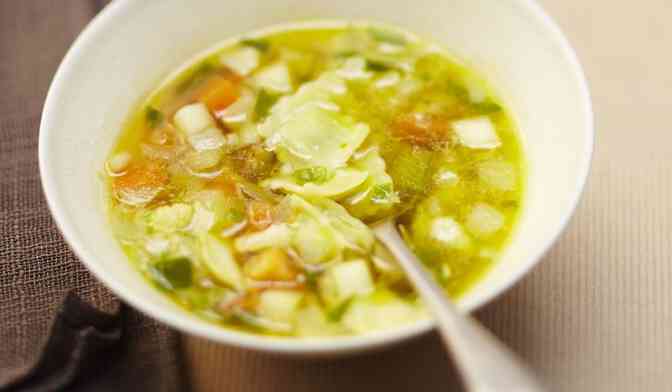 Soupe de ravioles, façon minestrone