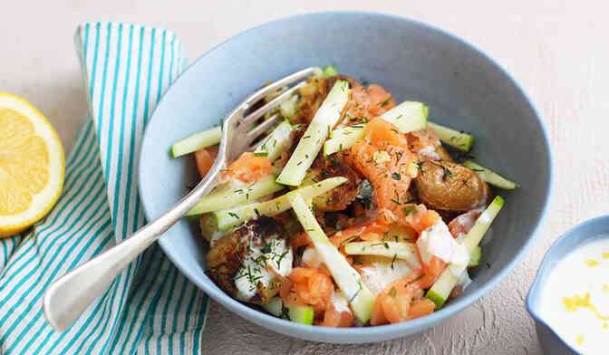 Salade de pomme de terre et saumon mariné aux échalotes