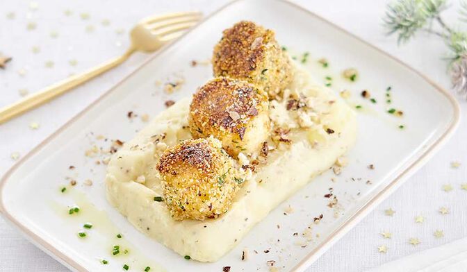 Saint-Jacques panées aux herbes et à la noisette, écrasé à la truffe