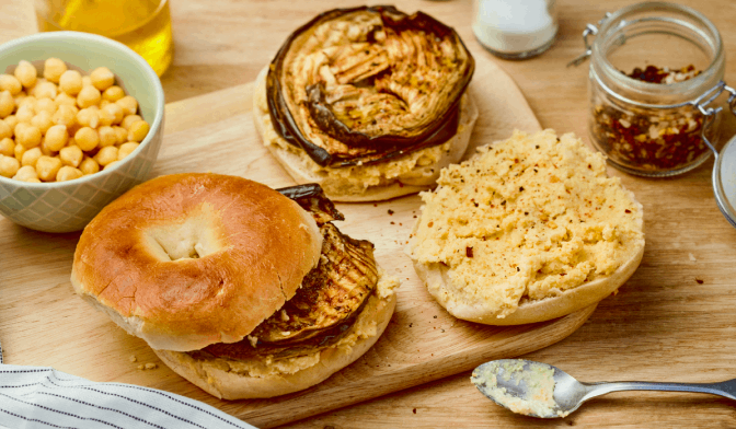 Bagel houmous et aubergines grillés par Thierry Marx