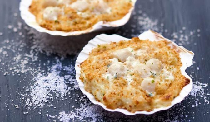 4 coquilles aux noix de Saint-Jacques, à la bretonne