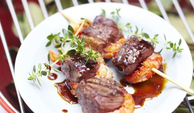 Brochettes de canard et écrevisses